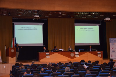 23659677371_4d5bda2acb_w