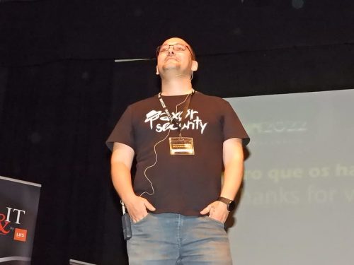 52528002541 7dc83f9f84 c