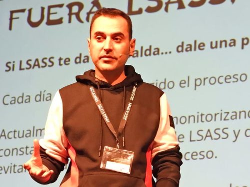 52528005381 d4f0839154 c (1)