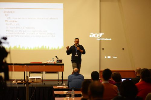 img 7902 40712924612 l