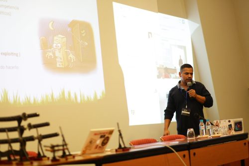 img 7904 40712916602 l