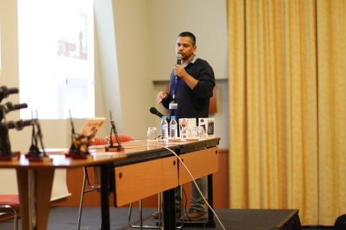 img 7913 40755624011 l