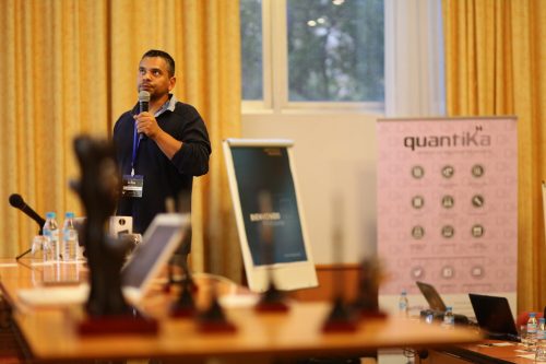 img 7926 39861040275 l