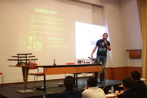 img 7966 40712839772 l