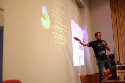 img 7984 38945167590 l