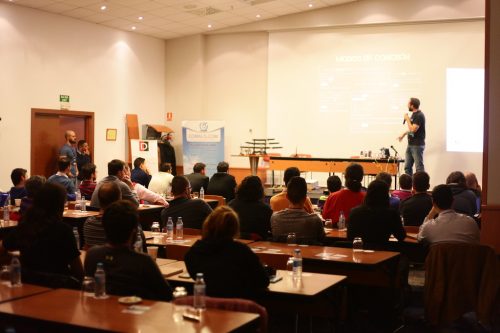 img 8000 39860891375 l