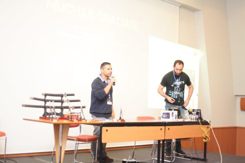 img 8013 38945126590 l