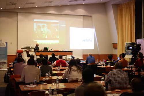 img 8144 40045422994 l