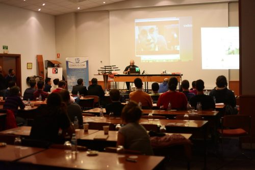 img 8147 40045408414 l