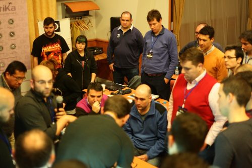 img 8175 40712544362 l