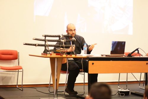 img 8211 25884567357 l