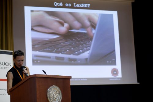 mg 2530 40753483081 l (1)