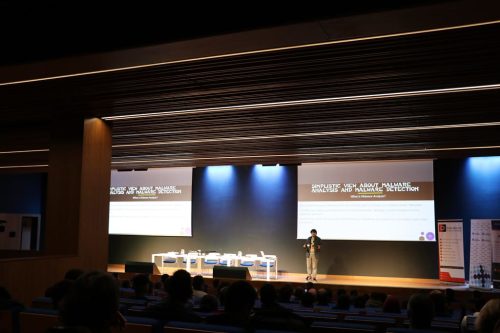 img 2310 49132846967 l