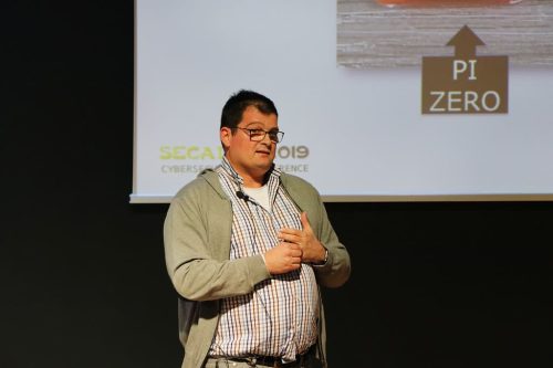 img 2413 49156462733 l